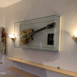 Gitarrenvitrine Gitarrenvitrine
