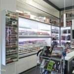 Motorsportlounge - Vitrinen für Modelle